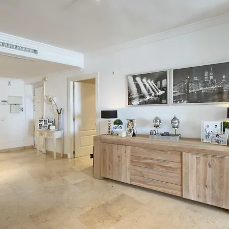 Apartment Luxe Puerto Banus Marbella